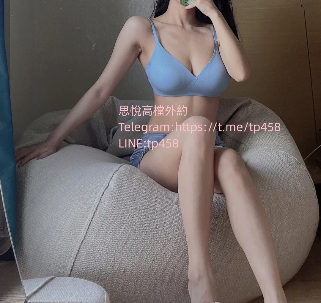 FbFCz70akAAcJzW.jpg