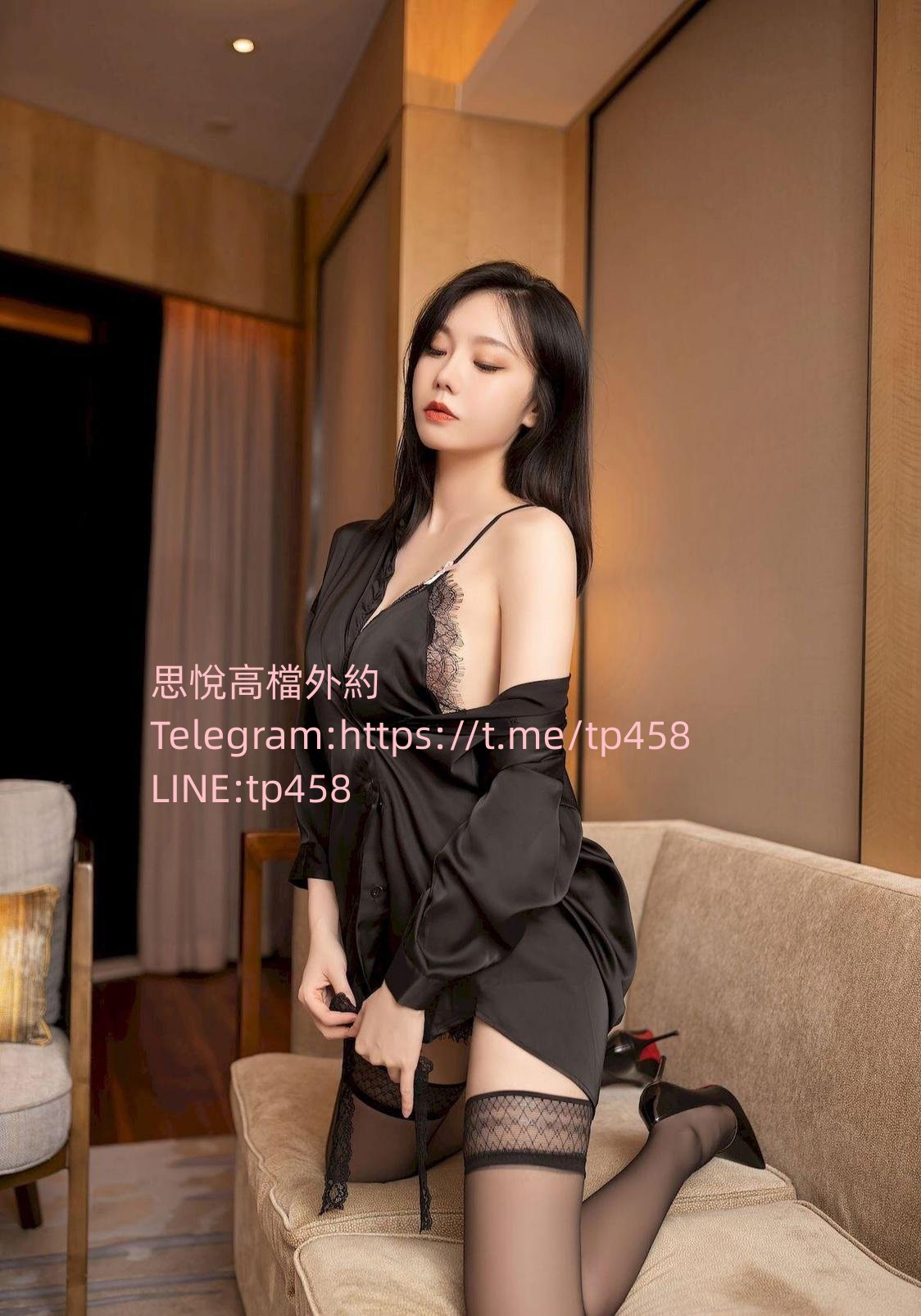 Fn_z-2HacAAbUNw_副本.jpg