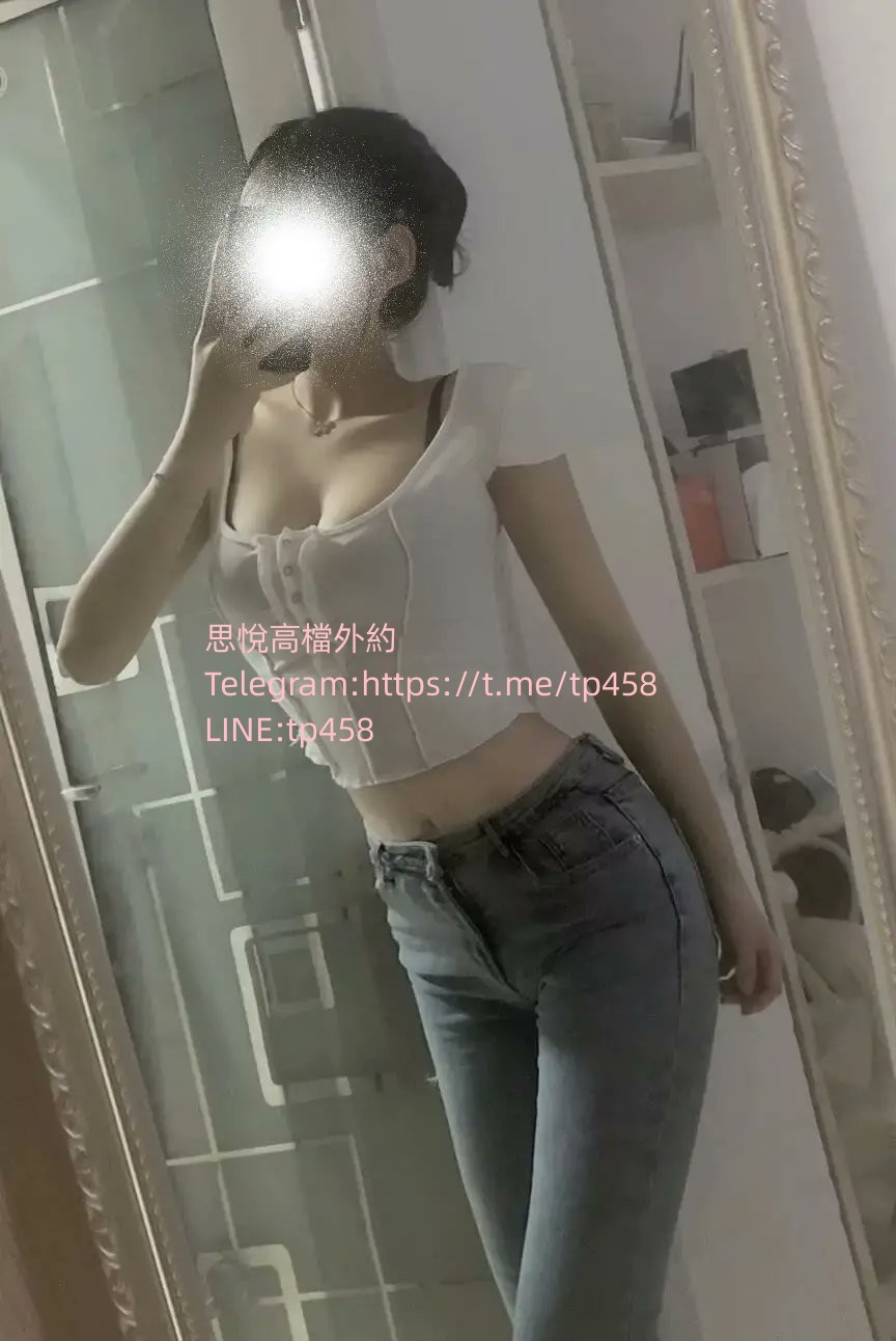 FYzpgY2WAAY9HKx.jpg