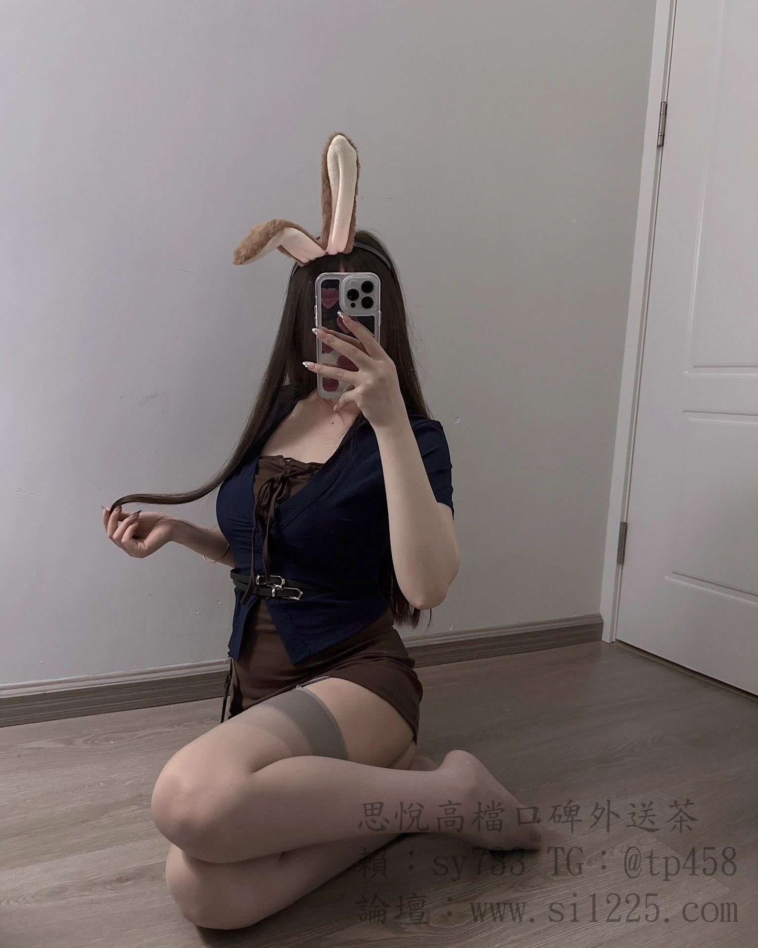 F0LE27SaIAAFT_I.jpg