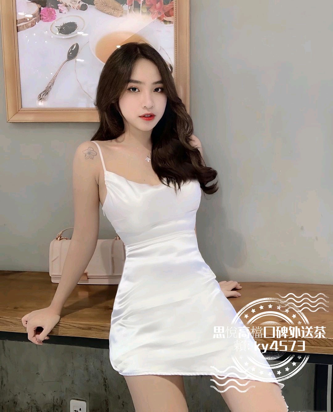 dd636b6ely1go074ttf5tj20u0115qjo.jpg