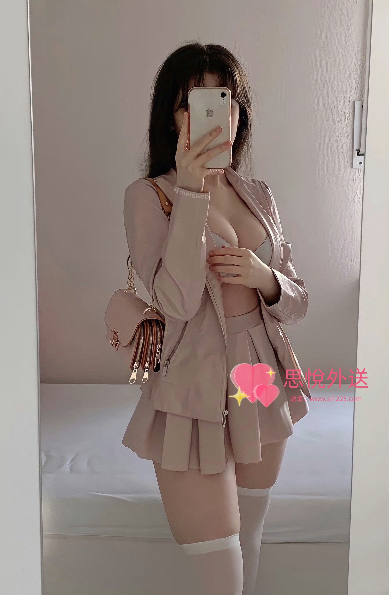 006Kssmvgy1hi9yoar7nmj311a1kwn61.jpg