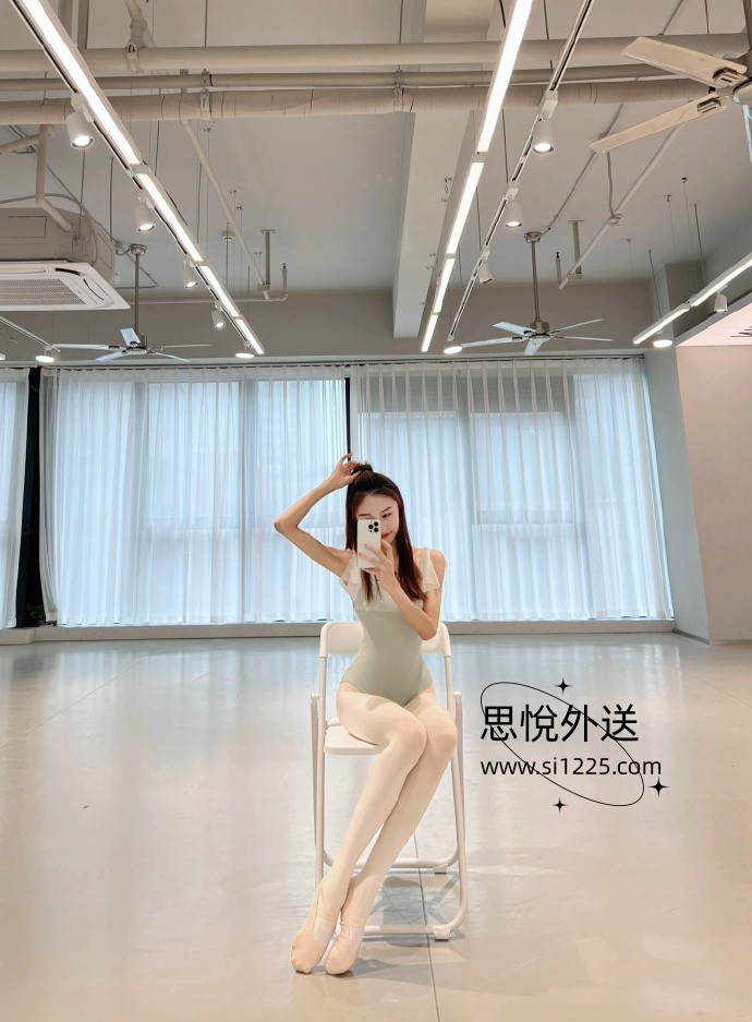 0079AEmngy1hj3828umtkj30j60q1n2h.jpg