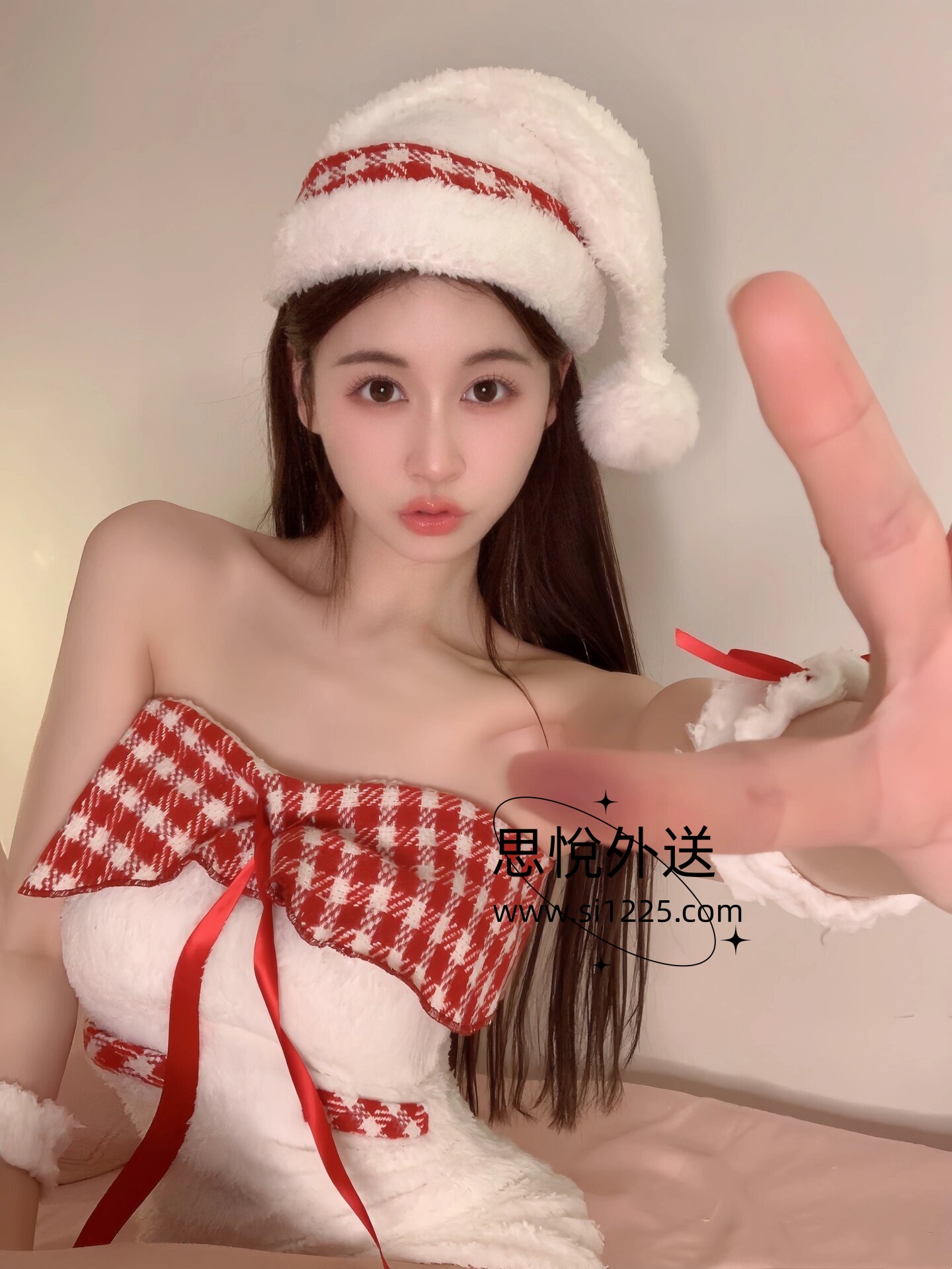 0079AEmngy1hkk2u6281lj31401hcdmr.jpg