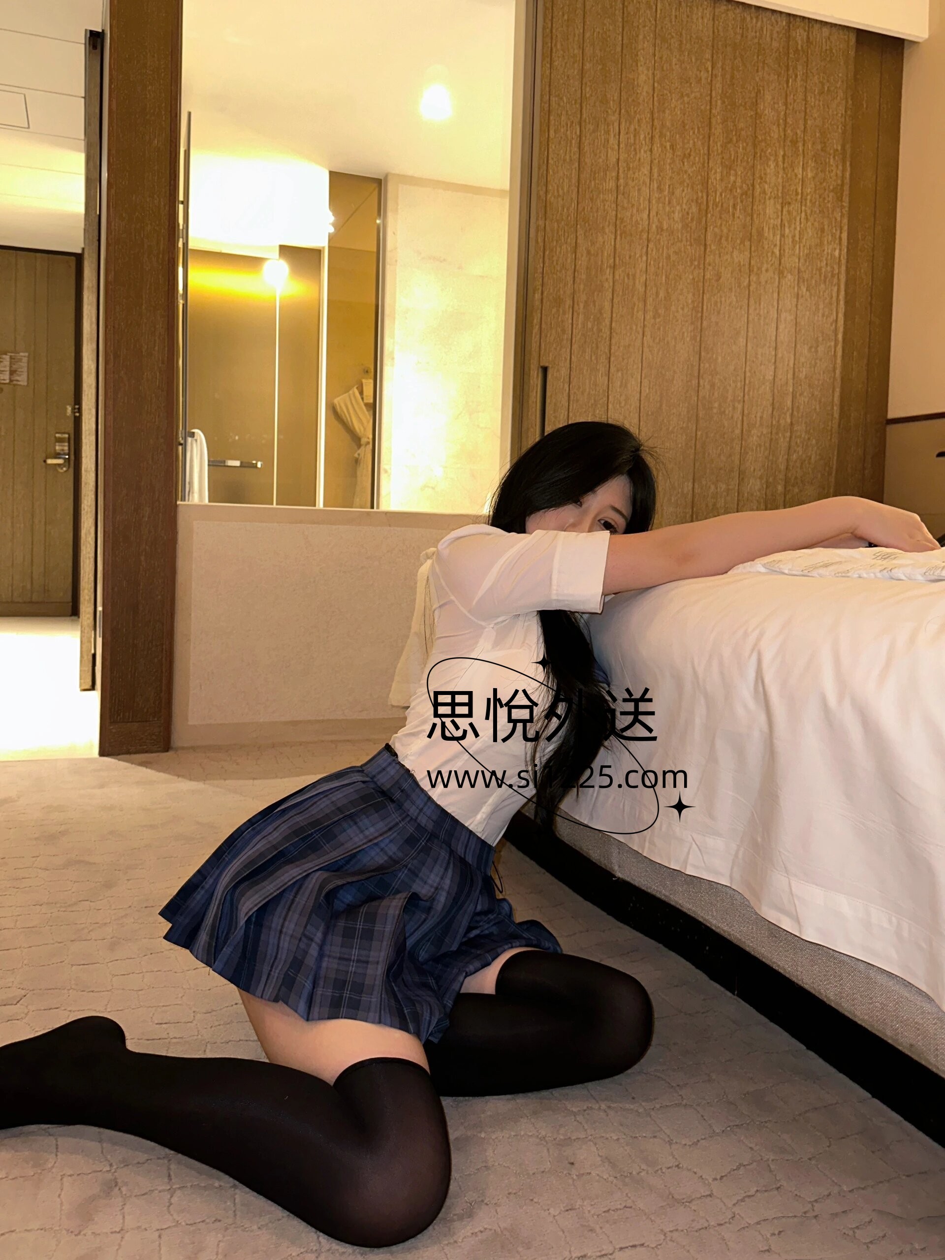 0079AEmngy1hlpsydra2vj31hc1z44dk.jpg