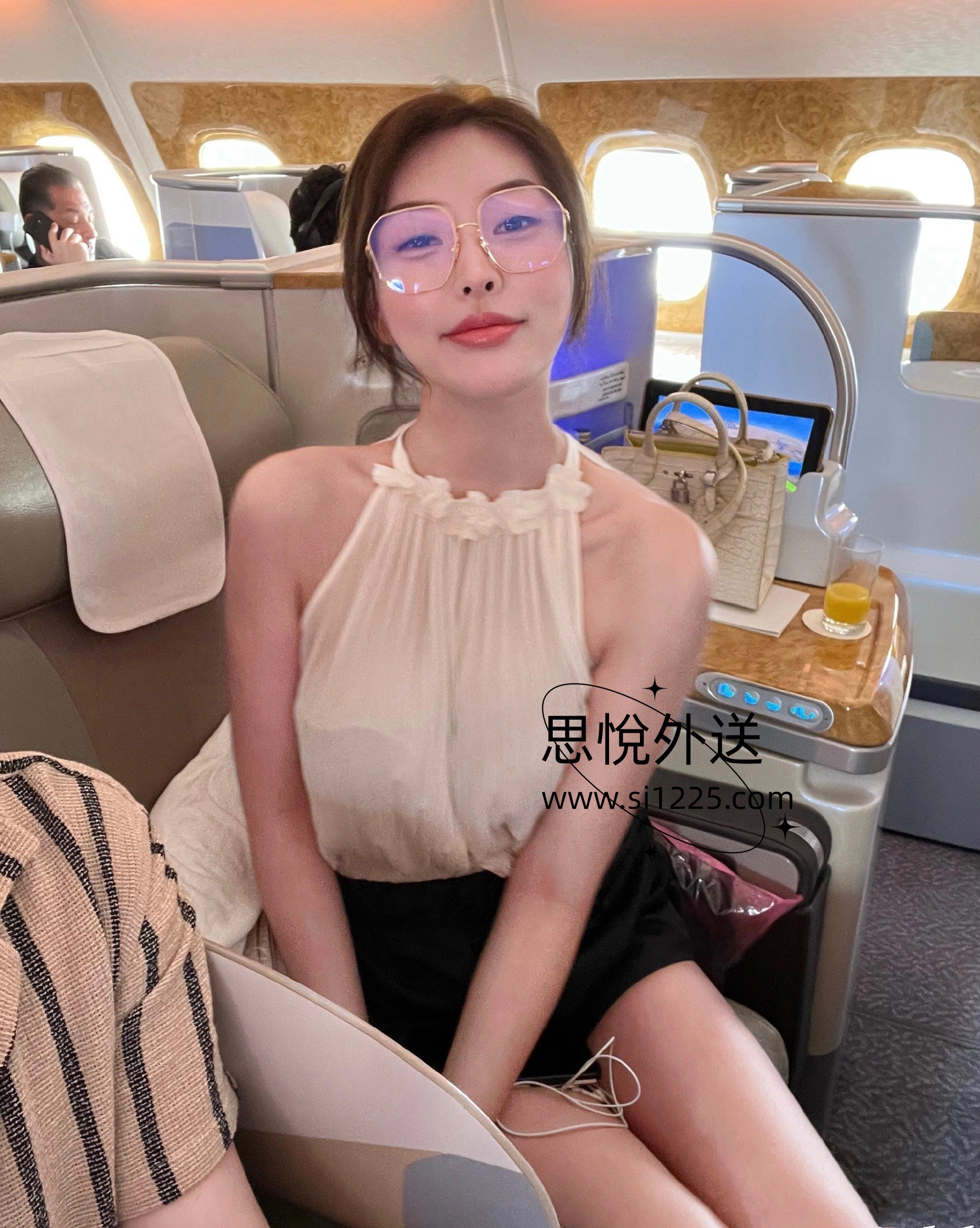 008hPNuLly1hlx0gea76oj31ks1z4e81.jpg