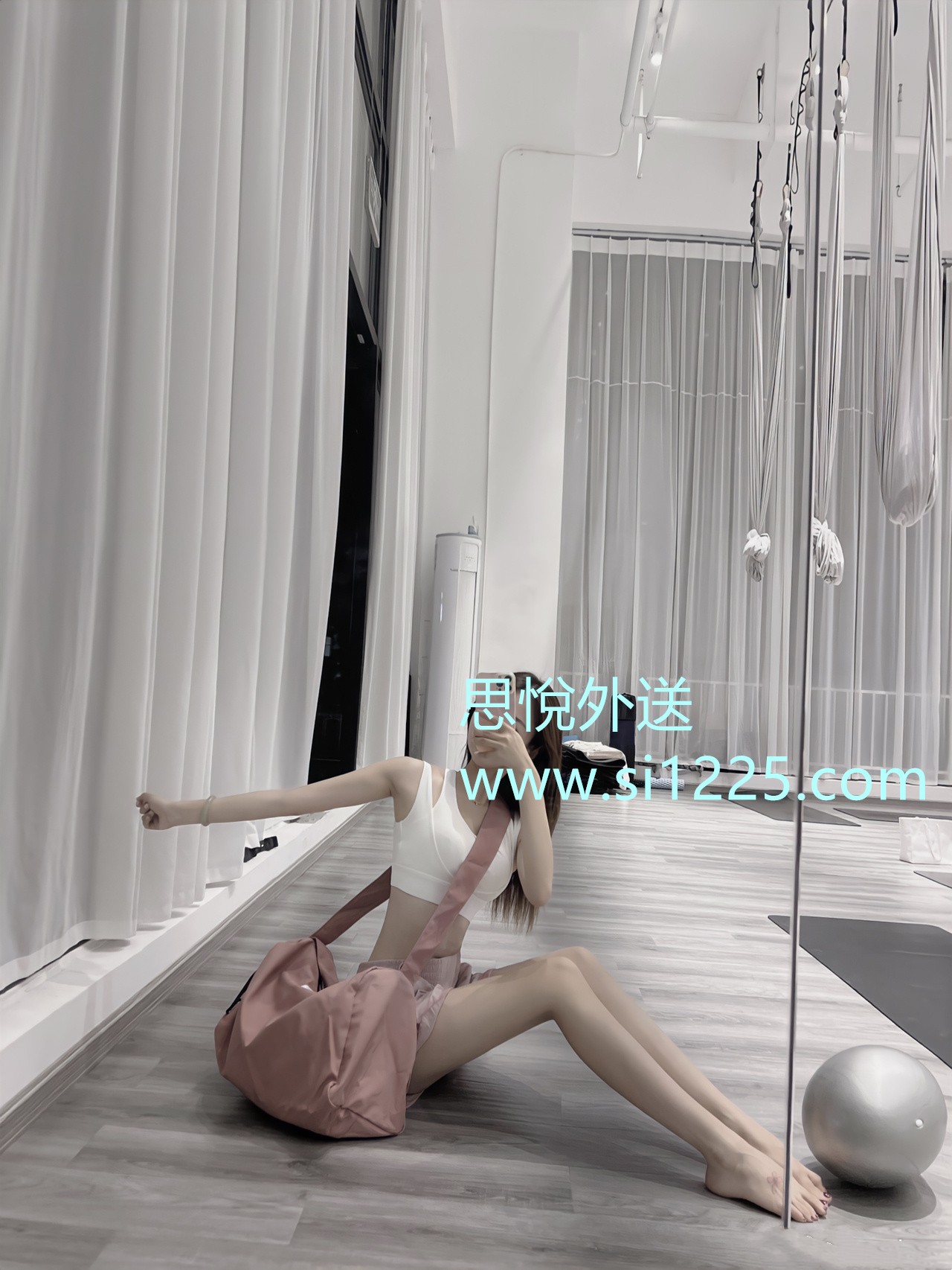 869716dely1hn9pal0rnyj20zk1bek4d.jpg