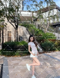 小柔 160cm 44kg  C+   24歲   #高雄