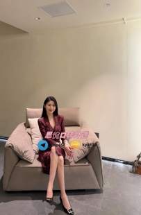 小照   164cm  48kg  D  28歲   #台中