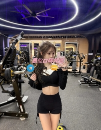 客客  163cm  45kg  D  22歲   #雙北