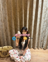 小筱 159cm 44kg C 22歲  #學生妹  #高雄