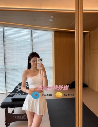 小海   163cm  46kg  C  25歲   #台中