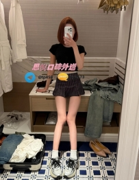 小實  161cm  43kg  C+   24歲  #雙北