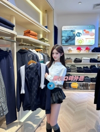 小嵐 清甜櫃姐 165cm  46cm  C+   24歲  #雙北