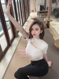 寶妮  161/47kg/E/24歲