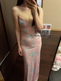 雲慕 166/47kg/D/23歲