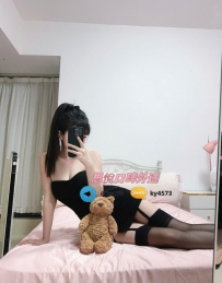 凱琳 167cm  48kg  D   25歲 #性感秘書風