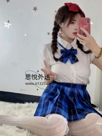 綺曦 158/44kg/C+/20歲
