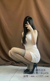 婕瑩  162/47kg/D/23歲