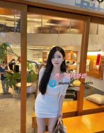 妍琪 165cm  48kg D 25歲  #台中
