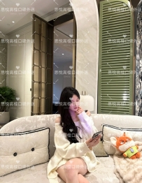 小妮   164cm   46kg   D  23歲   #雙北