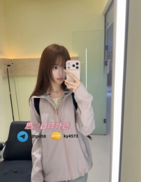 小鹿  163cm 46kg D 23歲