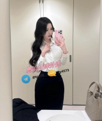 小晴   165cm  48kg  D   26歲  #台中