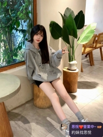 雅芊 160cm  46kg  C   20歲