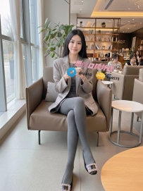 晴晴 165cm  48kg   D  28歲   #國語老師