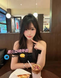 幸幸   158cm  45kg  C  20歲   #台中