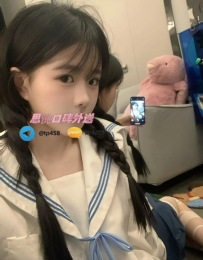 高雄學生妹  喬喬  155cm   44kg  C   20歲